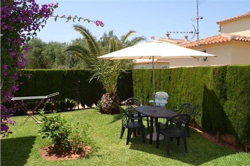House With Garden At Oliva Nova Golf & Beach Resort Les Deveses Bagian luar foto