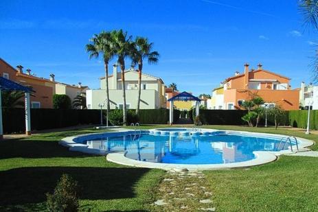 House With Garden At Oliva Nova Golf & Beach Resort Les Deveses Bagian luar foto